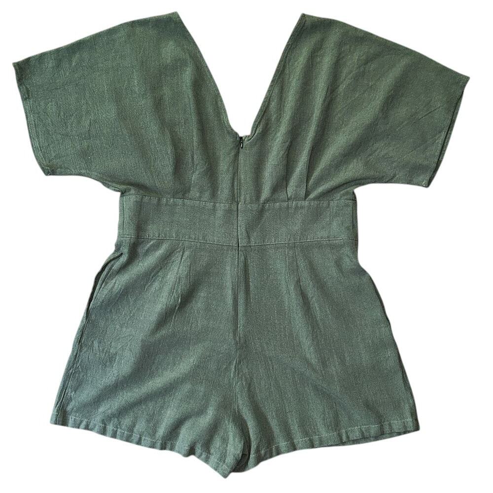 Cider Linen-Blend V-Neck Sage Green Pocket Romper Women's Size 10 - Picture 6 of 9